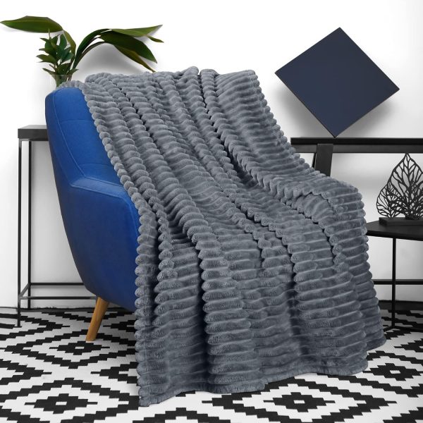 Catalonia Grey Fleece Throw Blanket for Couch, Super Soft Fuzzy Plush Blanket for Adults and Kids, All Seasons Lounging Velvet Blanket, Living Room Decor Blanket - Image 4
